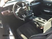 ✅ 2018 Ford Mustang EcoBoost • VIN: 1FA6P8TH9J5179123 • Lot: 92563915. Wystawiony na Copart z przebiegiem 44 447 mil. Bezpłatny archiwum sprzedaży aukcyjnych z USA i szczegółowy raport historii pojazdu na DreamBid. Zdjęcie 8.