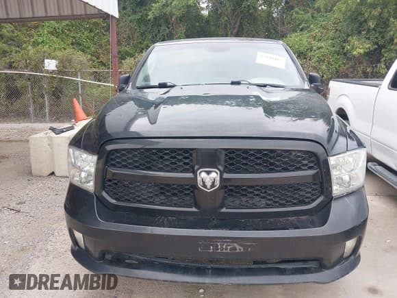 ✅ 2018 Ram 1500 Tradesman • VIN: 1C6RR7FT6JS217833 • Lot: 42948482. Listed on IAAI with 175,578 mi. Free auction sales archive from the USA and detailed vehicle history report at DreamBid. Image 12.