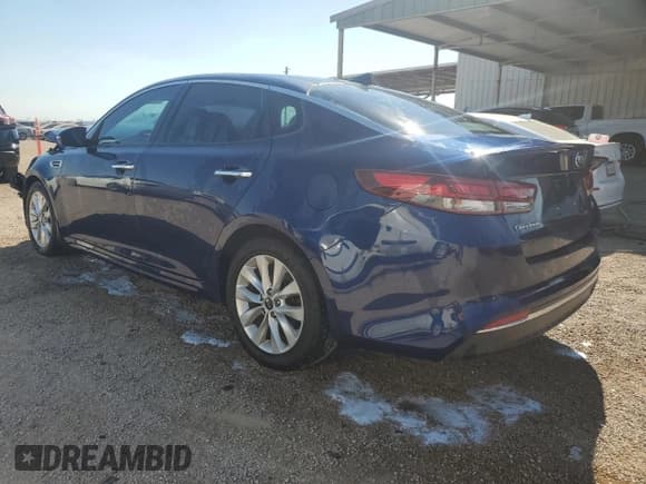 ✅ 2018 Kia Optima S • VIN: 5XXGT4L34JG250151 • Lot: 86524155. Listed on Copart with 111,682 mi. Free auction sales archive from the USA and detailed vehicle history report at DreamBid. Image 2.