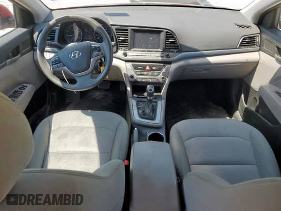 2017 Hyundai Elantra SE с VIN 5NPD84LF9HH050525, выставлен на аукционе Copart как лот 71564335 с пробегом 96 736 миль миль и Списание • Salvage title. История ставок и продаж доступна на DreamBid. Изображение 8.