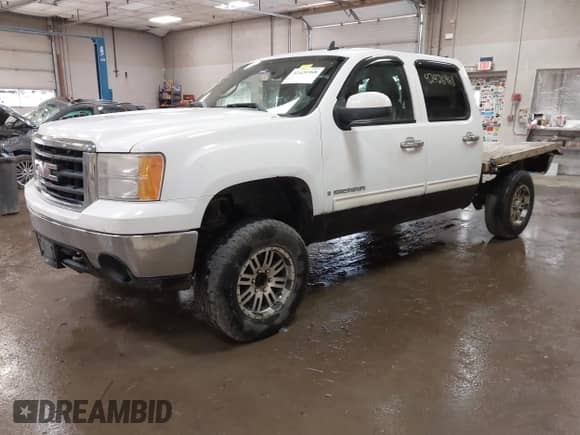 2007 GMC Sierra 1500 SLE1 with VIN 2GTEK13M471656978, listed as a IAAI auction lot 42426968 with 256,998 mi miles and . Bid and sale history available at DreamBid. Image 17.