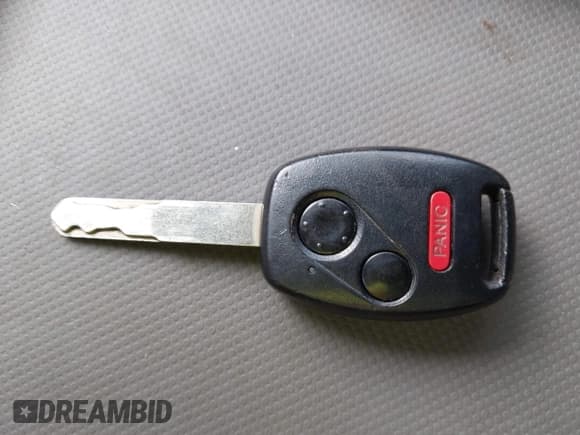 ✅ 2007 Honda CR-V LX • VIN: JHLRE48307C063769 • Lot: 43471507. Wystawiony na IAAI z przebiegiem 153 857 mil. Bezpłatny archiwum sprzedaży aukcyjnych z USA i szczegółowy raport historii pojazdu na DreamBid. Zdjęcie 11.