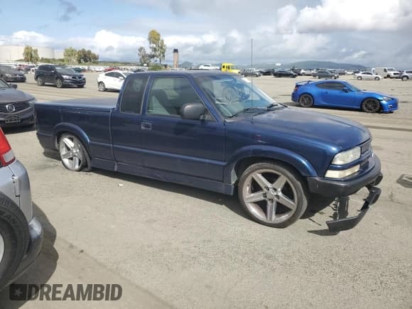 ✅ 2001 Chevrolet S-10 LS • VIN: 1GCCS19W618213879 • Лот: 50828445. Опубликован ранее на Copart с пробегом 147 930 миль. Бесплатный доступ к архиву аукционных продаж из США и подробный отчёт об истории автомобиля на DreamBid. Изображение 4.