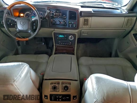 ✅ 2002 Cadillac Escalade • VIN: 1GYEK63N62R160810 • Lot: 96338695. Listed on Copart with 169,637 mi. Free auction sales archive from the USA and detailed vehicle history report at DreamBid. Image 8.