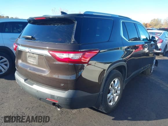 ✅ 2018 Chevrolet Traverse LT Cloth • VIN: 1GNERGKW0JJ147931 • Лот: 43533528. Опубликован ранее на IAAI с пробегом 140 844 миль. Бесплатный доступ к архиву аукционных продаж из США и подробный отчёт об истории автомобиля на DreamBid. Изображение 4.