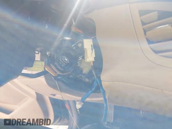 ✅ 2013 Hyundai Elantra GLS • VIN: KMHDH4AE9DU644005 • Lot: 43393734. Listed on IAAI with 113,127 mi. Free auction sales archive from the USA and detailed vehicle history report at DreamBid. Image 6.