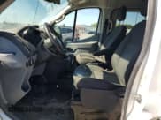 ✅ 2017 Ford Transit XL • VIN: 1FBZX2YM0HKA63450 • Lot: 85462825. Wystawiony na Copart z przebiegiem 160 744 mil. Bezpłatny archiwum sprzedaży aukcyjnych z USA i szczegółowy raport historii pojazdu na DreamBid. Zdjęcie 7.