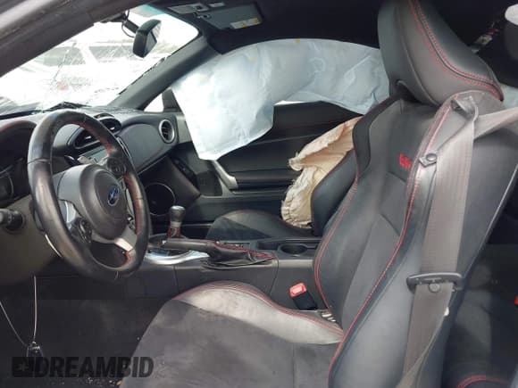 ✅ 2018 Subaru BRZ Limited • VIN: JF1ZCAC16J8603584 • Lot: 43538130. Listed on IAAI with 107,477 mi. Free auction sales archive from the USA and detailed vehicle history report at DreamBid. Image 5.