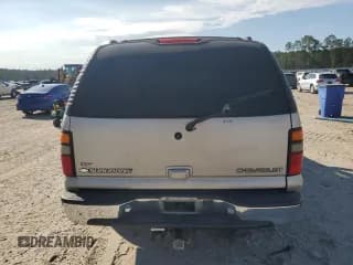 ✅ 2005 Chevrolet Suburban LS • VIN: 3GNEC16Z75G194660 • Лот: 42933415. Опубликован ранее на Copart с пробегом 280 030 миль. Бесплатный доступ к архиву аукционных продаж из США и подробный отчёт об истории автомобиля на DreamBid. Изображение 6.