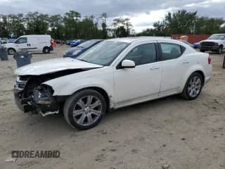 2011 Dodge Avenger Lux с VIN 1B3BD2FG9BN512151, выставлен на аукционе Copart как лот 86153735 с пробегом 82 686 миль миль и Списание • Salvage title. История ставок и продаж доступна на DreamBid. Изображение 1.