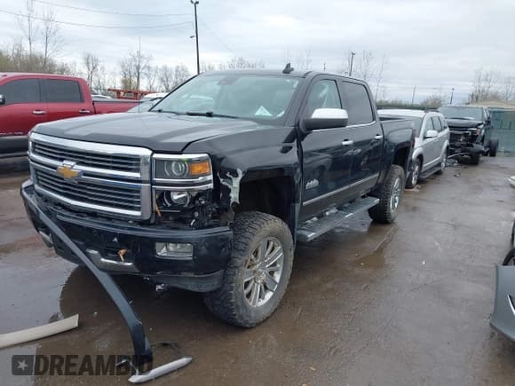 ✅ 2015 Chevrolet Silverado 1500 High Country • VIN: 3GCUKTEJ3FG487021 • Лот: 41888034. Опубликован ранее на IAAI с пробегом 251 406 миль. Бесплатный доступ к архиву аукционных продаж из США и подробный отчёт об истории автомобиля на DreamBid. Изображение 17.