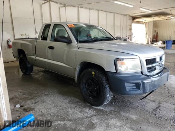2008 Dodge Dakota ST with VIN 1D7HE22K28S531592, listed as a Copart auction lot 67606155 with 337,044 mi miles and Clean title. Bid and sale history available at DreamBid. Image 4.