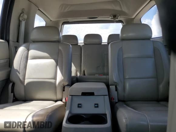 ✅ 2008 Chrysler Aspen Limited • VIN: 1A8HX58218F147415 • Лот: 62481415. Опубликован ранее на Copart с пробегом 217 289 миль. Бесплатный доступ к архиву аукционных продаж из США и подробный отчёт об истории автомобиля на DreamBid. Изображение 10.