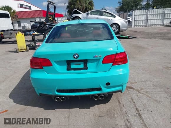 ✅ 2011 BMW M3 • VIN: WBSKG9C59BE645809 • Lot: 43564859. Wystawiony na IAAI z przebiegiem 129 374 mil. Bezpłatny archiwum sprzedaży aukcyjnych z USA i szczegółowy raport historii pojazdu na DreamBid. Zdjęcie 16.