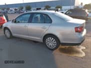 ✅ 2010 Volkswagen Jetta S • VIN: 3VWJZ7AJ1AM089597 • Лот: 43840060. Опубликован ранее на IAAI с пробегом 176 908 миль. Бесплатный доступ к архиву аукционных продаж из США и подробный отчёт об истории автомобиля на DreamBid. Изображение 3.