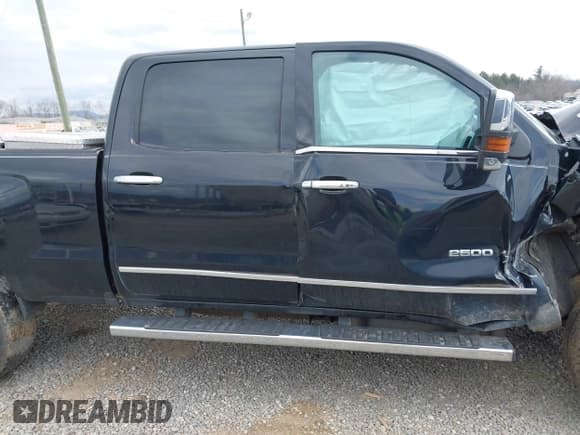 ✅ 2016 Chevrolet Silverado 2500HD LTZ • VIN: 1GC1KWE83GF199150 • Lot: 41440855. Listed on IAAI with Not provided. Free auction sales archive from the USA and detailed vehicle history report at DreamBid. Image 13.