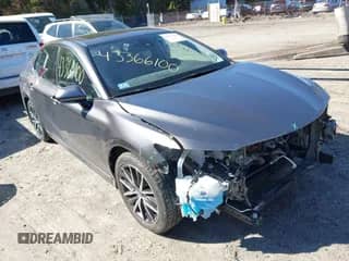 2023 Toyota Camry Hybrid XLE с VIN 4T1F31AK0PU053612, выставлен на аукционе IAAI как лот 43366100 с пробегом 74 858 миль миль и . История ставок и продаж доступна на DreamBid. Изображение 1.