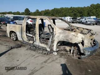 ✅ 2020 Chevrolet Silverado 1500 LTZ • VIN: 3GCUYGED3LG377548 • Lot: 75995854. Wystawiony na Copart z przebiegiem Nie podano. Bezpłatny archiwum sprzedaży aukcyjnych z USA i szczegółowy raport historii pojazdu na DreamBid. Zdjęcie 4.