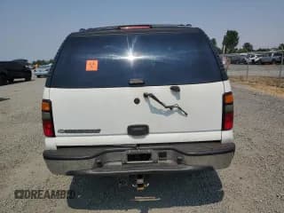 ✅ 2006 Chevrolet Suburban LS • VIN: 1GNFK16Z36J166975 • Lot: 74092934. Wystawiony na Copart z przebiegiem 271 342 mil. Bezpłatny archiwum sprzedaży aukcyjnych z USA i szczegółowy raport historii pojazdu na DreamBid. Zdjęcie 6.
