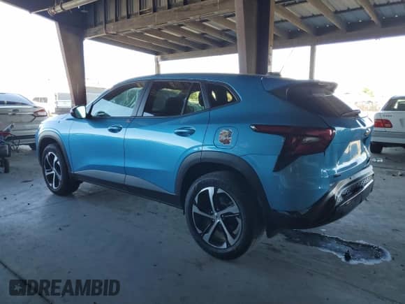 2025 Chevrolet Trax 1RS с VIN KL77LGEP9SC091417, выставлен на аукционе Copart как лот 84989305 с пробегом 29 368 миль миль и Списание • Salvage title. История ставок и продаж доступна на DreamBid. Изображение 2.