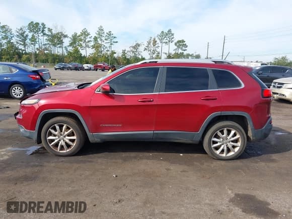 ✅ 2014 Jeep Cherokee Limited • VIN: 1C4PJLDS2EW238039 • Lot: 43607667. Wystawiony na IAAI z przebiegiem 224 603 mil. Bezpłatny archiwum sprzedaży aukcyjnych z USA i szczegółowy raport historii pojazdu na DreamBid. Zdjęcie 14.