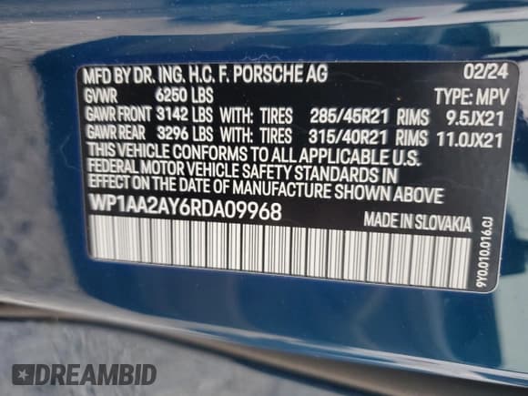 ✅ 2024 Porsche Cayenne • VIN: WP1AA2AY6RDA09968 • Lot: 83226144. Listed on Copart with Not provided. Free auction sales archive from the USA and detailed vehicle history report at DreamBid. Image 13.