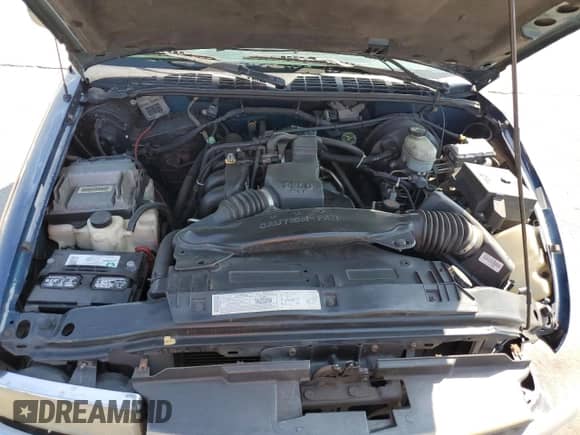 2001 Chevrolet S-10 z VIN 1GCCS14501K166124, wystawiony jako Copart lot #84282665 z przebiegiem 172 996 mil mil oraz Szkoda całkowita • Salvage title. Historia ofert i sprzedaży dostępna na DreamBid. Obrazek 11.