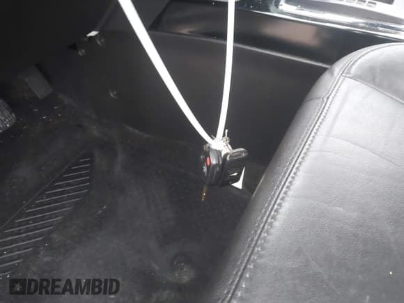 ✅ 2009 Ford Escape Limited • VIN: 1FMCU04G39KA92288 • Lot: 43573741. Listed on IAAI with 143,621 mi. Free auction sales archive from the USA and detailed vehicle history report at DreamBid. Image 11.