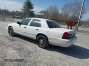 ✅ 2008 Ford Police Interceptor • VIN: 2FAFP71V98X144920 • Lot: 41708440. Wystawiony na IAAI z przebiegiem 220 381 mil. Bezpłatny archiwum sprzedaży aukcyjnych z USA i szczegółowy raport historii pojazdu na DreamBid. Zdjęcie 3.