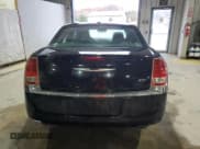 ✅ 2012 Chrysler 300 • VIN: 2C3CCAAG5CH188783 • Lot: 92071755. Wystawiony na Copart z przebiegiem 105 242 mil. Bezpłatny archiwum sprzedaży aukcyjnych z USA i szczegółowy raport historii pojazdu na DreamBid. Zdjęcie 6.