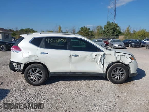 ✅ 2015 Nissan Rogue SV • VIN: 5N1AT2MT5FC913173 • Lot: 43330487. Listed on IAAI with 101,104 mi. Free auction sales archive from the USA and detailed vehicle history report at DreamBid. Image 6.