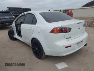 ✅ 2015 Mitsubishi Lancer ES • VIN: JA32U2FU8FU006695 • Lot: 43719614. Wystawiony na IAAI z przebiegiem 133 638 mil. Bezpłatny archiwum sprzedaży aukcyjnych z USA i szczegółowy raport historii pojazdu na DreamBid. Zdjęcie 3.