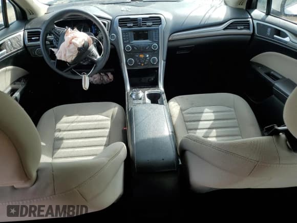 ✅ 2017 Ford Fusion Hybrid S • VIN: 3FA6P0UU0HR360678 • Lot: 85511465. Wystawiony na Copart z przebiegiem 104 755 mil. Bezpłatny archiwum sprzedaży aukcyjnych z USA i szczegółowy raport historii pojazdu na DreamBid. Zdjęcie 8.