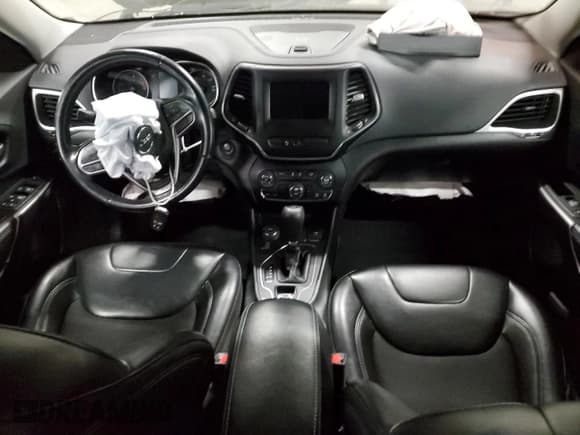 ✅ 2020 Jeep Cherokee Altitude • VIN: 1C4PJMLB5LD565664 • Lot: 83078534. Listed on Copart with 73,737 mi. Free auction sales archive from the USA and detailed vehicle history report at DreamBid. Image 8.