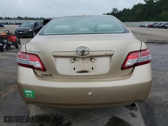 ✅ 2010 Toyota Camry • VIN: 4T1BF3EK3AU031980 • Lot: 81825165. Listed on Copart with 119,118 mi. Free auction sales archive from the USA and detailed vehicle history report at DreamBid. Image 6.
