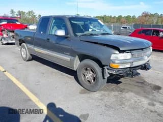 ✅ 2000 Chevrolet Silverado 1500 LS • VIN: 2GCEC19T3Y1406421 • Лот: 43698238. Опубликован ранее на IAAI с пробегом 234 964 миль. Бесплатный доступ к архиву аукционных продаж из США и подробный отчёт об истории автомобиля на DreamBid. Изображение 1.