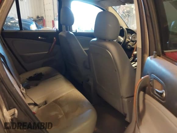 ✅ 2007 Saturn VUE V6 • VIN: 5GZCZ53457S872010 • Лот: 42204479. Опубликован ранее на IAAI с пробегом 211 771 миль. Бесплатный доступ к архиву аукционных продаж из США и подробный отчёт об истории автомобиля на DreamBid. Изображение 8.