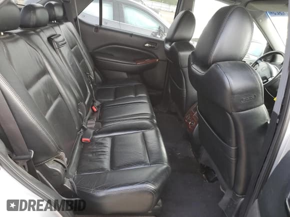 ✅ 2005 Acura MDX Touring • VIN: 2HNYD18605H003452 • Лот: 60472925. Опубликован ранее на Copart с пробегом 253 663 миль. Бесплатный доступ к архиву аукционных продаж из США и подробный отчёт об истории автомобиля на DreamBid. Изображение 11.