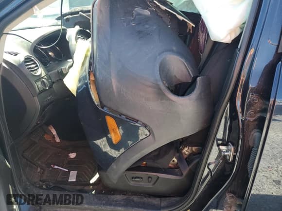 ✅ 2014 Chevrolet Captiva Sport LS • VIN: 3GNAL2EK1ES628495 • Lot: 54849005. Wystawiony na Copart z przebiegiem Nie podano. Bezpłatny archiwum sprzedaży aukcyjnych z USA i szczegółowy raport historii pojazdu na DreamBid. Zdjęcie 7.