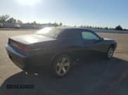 ✅ 2009 Dodge Challenger SE • VIN: 2B3LJ44V69H559165 • Lot: 75108994. Wystawiony na Copart z przebiegiem 131 660 mil. Bezpłatny archiwum sprzedaży aukcyjnych z USA i szczegółowy raport historii pojazdu na DreamBid. Zdjęcie 3.