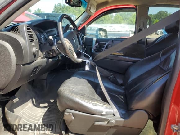 ✅ 2007 Chevrolet Silverado 2500HD 1LT • VIN: 1GCHK23637F514599 • Лот: 71055395. Опубликован ранее на Copart с пробегом 235 647 миль. Бесплатный доступ к архиву аукционных продаж из США и подробный отчёт об истории автомобиля на DreamBid. Изображение 7.