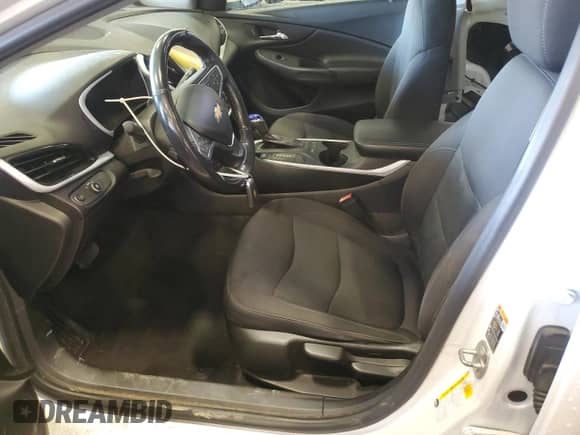 ✅ 2018 Chevrolet Volt LT • VIN: 1G1RC6S5XJU139923 • Lot: 86285015. Wystawiony na Copart z przebiegiem 108 068 mil. Bezpłatny archiwum sprzedaży aukcyjnych z USA i szczegółowy raport historii pojazdu na DreamBid. Zdjęcie 7.
