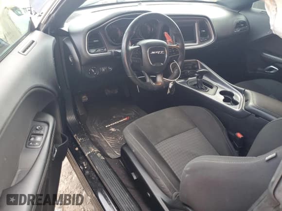 ✅ 2019 Dodge Challenger GT • VIN: 2C3CDZJG4KH503857 • Lot: 81792283. Wystawiony na Copart z przebiegiem 92 151 mil. Bezpłatny archiwum sprzedaży aukcyjnych z USA i szczegółowy raport historii pojazdu na DreamBid. Zdjęcie 8.