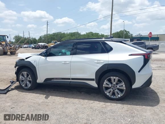 ✅ 2024 Subaru Solterra Premium • VIN: JTMABABA6RA053657 • Лот: 42451075. Опубликован ранее на IAAI с пробегом 13 805 миль. Бесплатный доступ к архиву аукционных продаж из США и подробный отчёт об истории автомобиля на DreamBid. Изображение 15.