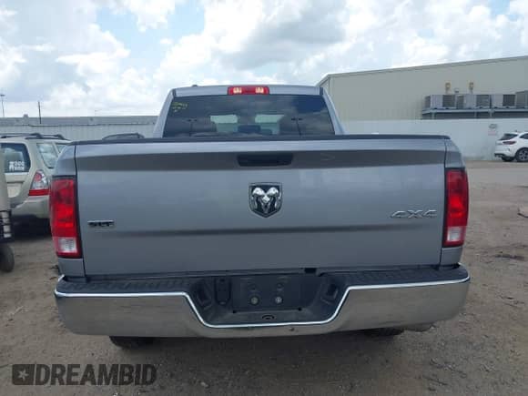 2024 Ram 1500 SLT z VIN 1C6RR7GG8RS124714, wystawiony jako IAAI lot #43207484 z przebiegiem 51 600 mil mil oraz . Historia ofert i sprzedaży dostępna na DreamBid. Obrazek 16.