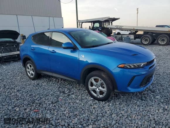 2024 Dodge Hornet GT z VIN ZACNDFAN5R3A31234, wystawiony jako Copart lot #57794435 z przebiegiem Nie podano mil oraz Czysty tytuł • Clean title. Historia ofert i sprzedaży dostępna na DreamBid. Obrazek 4.