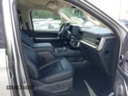 ✅ 2024 Ford Expedition XLT • VIN: 1FMJU1H80REA94305 • Lot: 42754439. Listed on IAAI with 11,345 mi. Free auction sales archive from the USA and detailed vehicle history report at DreamBid. Image 5.