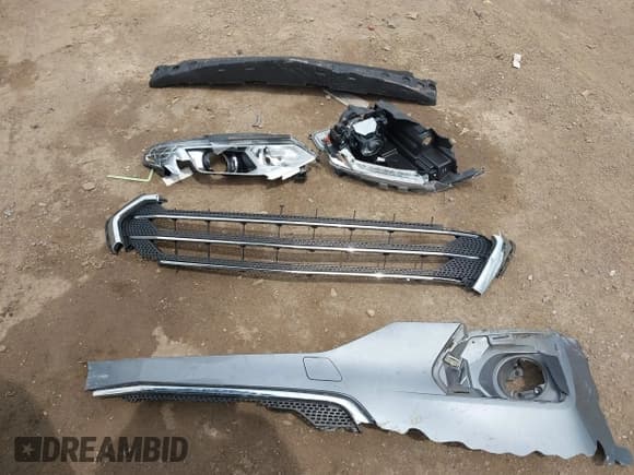 ✅ 2021 Chevrolet Traverse LT Cloth • VIN: 1GNERGKW1MJ256399 • Lot: 42246415. Listed on IAAI with 67,432 mi. Free auction sales archive from the USA and detailed vehicle history report at DreamBid. Image 12.