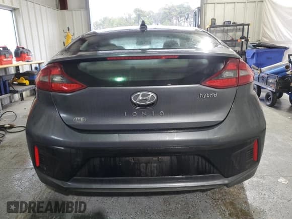 ✅ 2017 Hyundai Ioniq Limited • VIN: KMHC85LC1HU027040 • Lot: 43195115. Wystawiony na Copart z przebiegiem 126 522 mil. Bezpłatny archiwum sprzedaży aukcyjnych z USA i szczegółowy raport historii pojazdu na DreamBid. Zdjęcie 6.