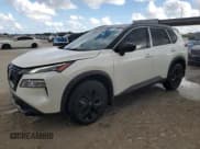 ✅ 2023 Nissan Rogue SV • VIN: JN8BT3BA5PW006038 • Lot: 86155645. Wystawiony na Copart z przebiegiem 24 882 mil. Bezpłatny archiwum sprzedaży aukcyjnych z USA i szczegółowy raport historii pojazdu na DreamBid. Zdjęcie 1.